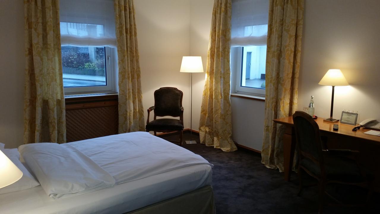 Kleines Hotel ฟอร์คไฮม์ ภายนอก รูปภาพ