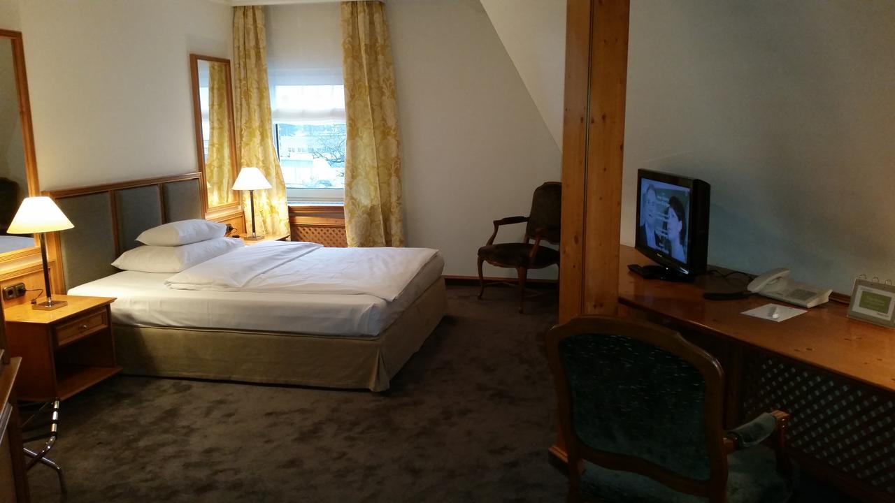 Kleines Hotel ฟอร์คไฮม์ ภายนอก รูปภาพ